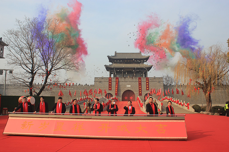 ���M��!�_���f�ų�Ԫ���e�С��_���T��ӭ�´������